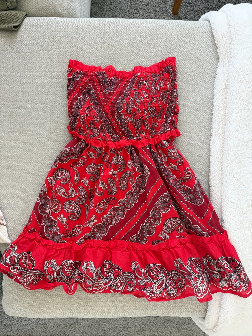 VENUS Red Paisley Strapless Ruffle Hem Dress